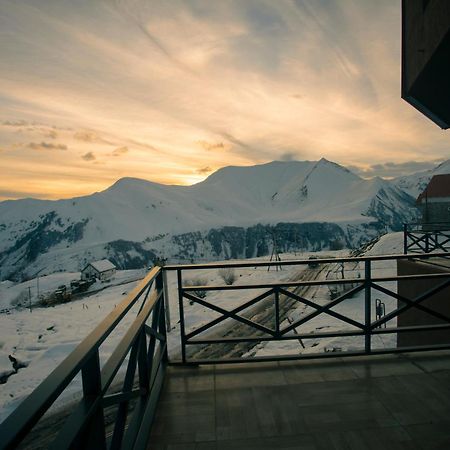 The Hills Hostel Gudauri Kültér fotó