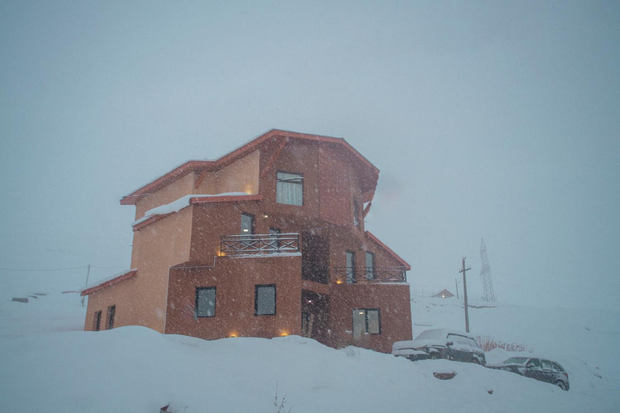 The Hills Hostel Gudauri Kültér fotó