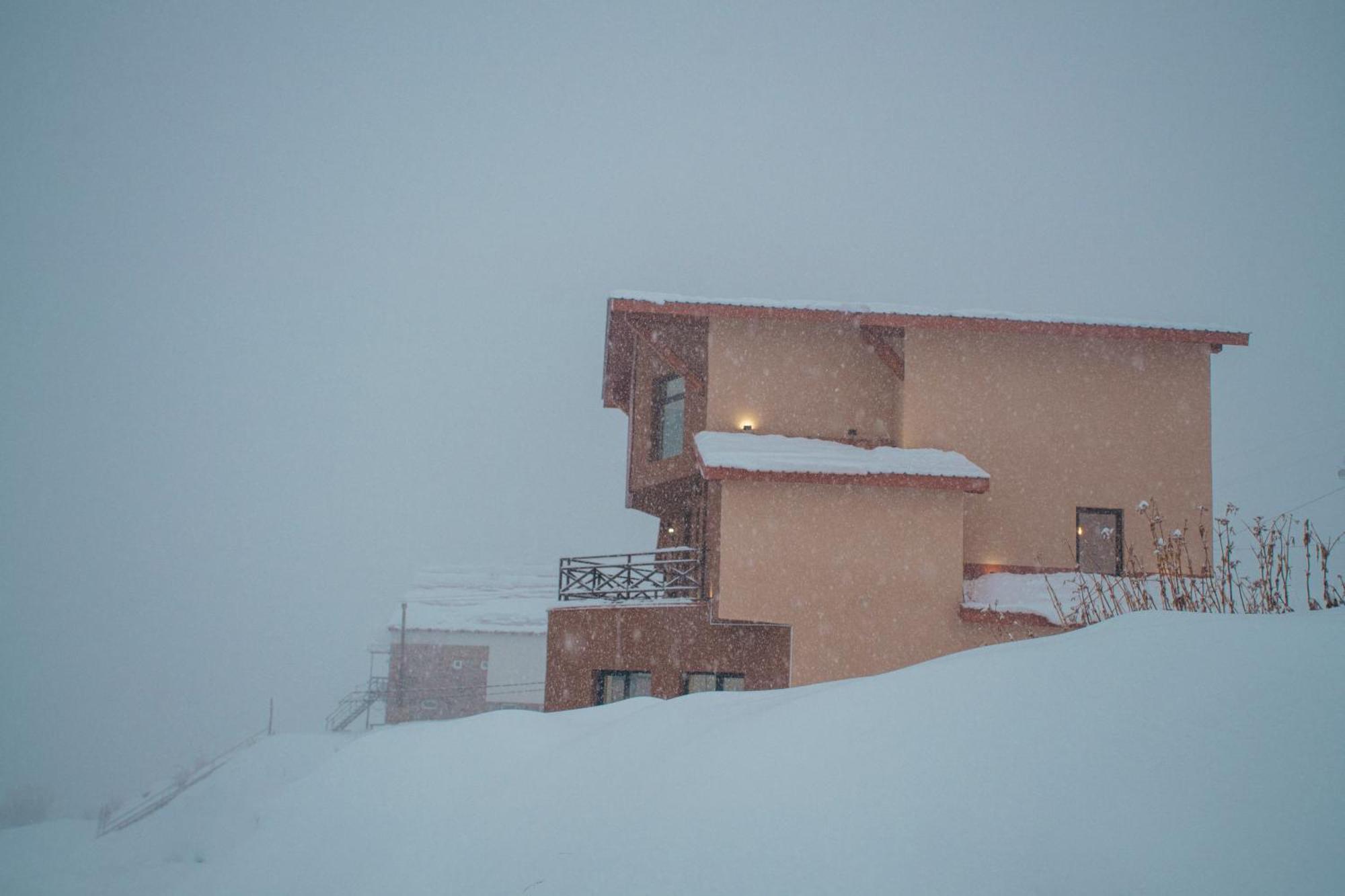 The Hills Hostel Gudauri Kültér fotó